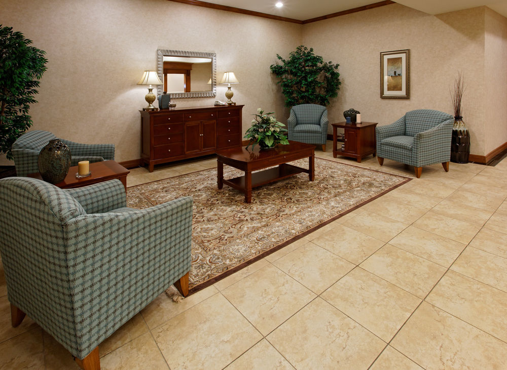 Holiday Inn Express & Suites - Dodge City By Ihg Exterior foto